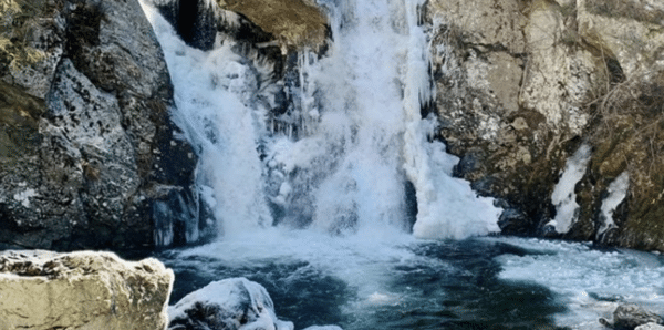 waterfall hikes north adams, ma