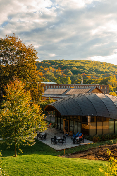 20251008_Porches_Fall426-Edit (2)